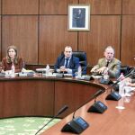 Los miembros de la comisión de investigación se reunieron ayer en el Parlamento andaluz