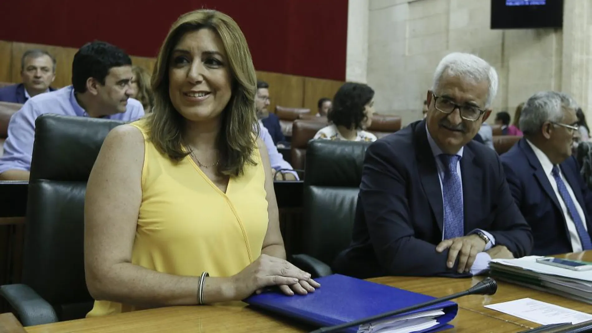 La presidenta de la Junta de Andalucía, Susana Díaz, junto al vicepresidente Manuel Jiménez Barrios
