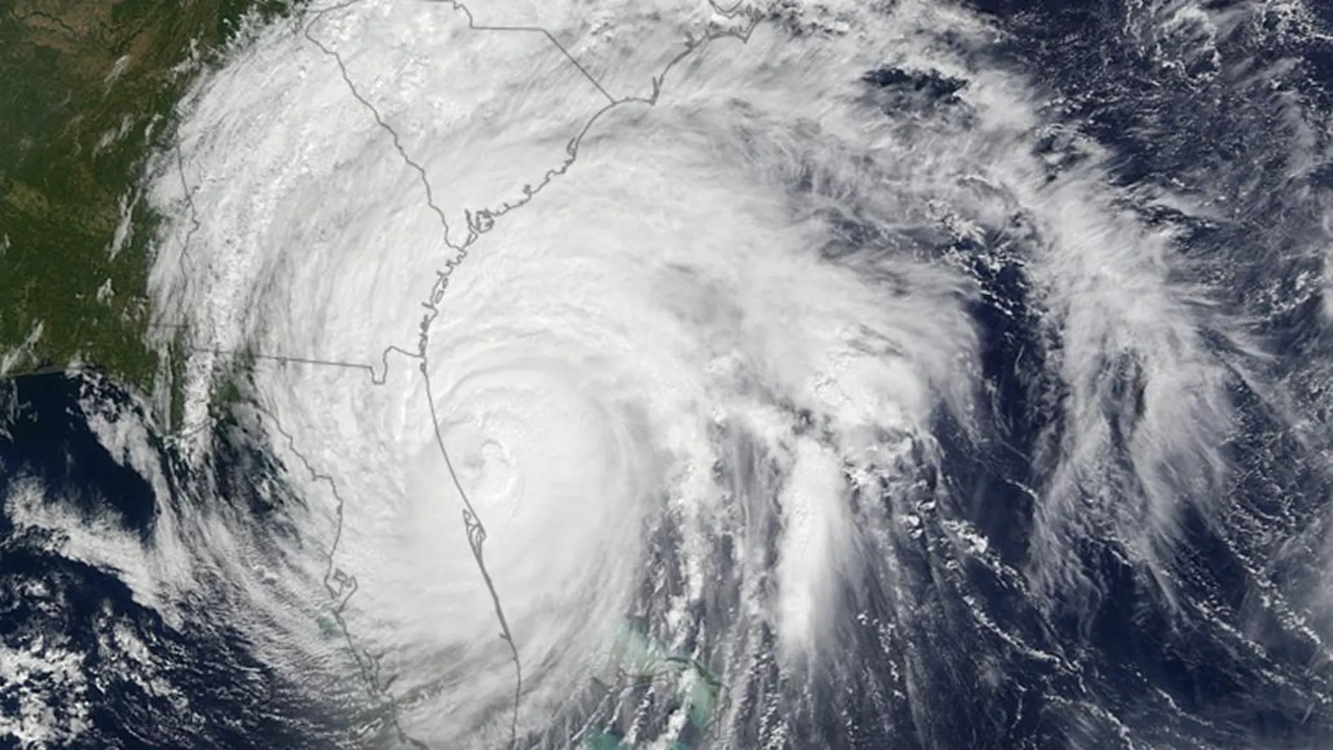 Imagen de la Nasa del huracán Matthew sobre la costa Este de EE UU