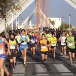 Más de 8.000 corredores, en el Medio Maratón Sevilla 2017