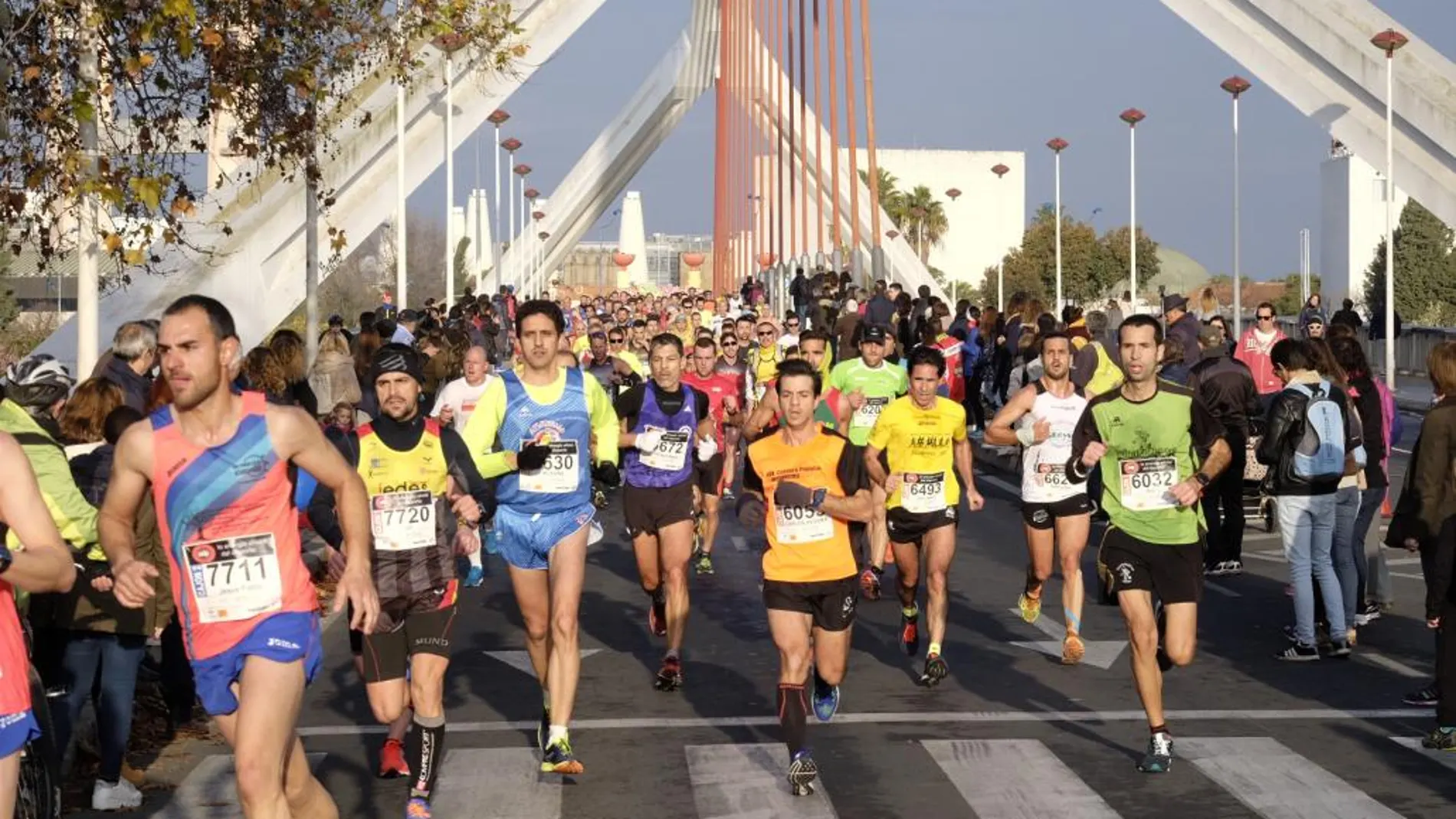 Más de 8.000 corredores, en el Medio Maratón Sevilla 2017