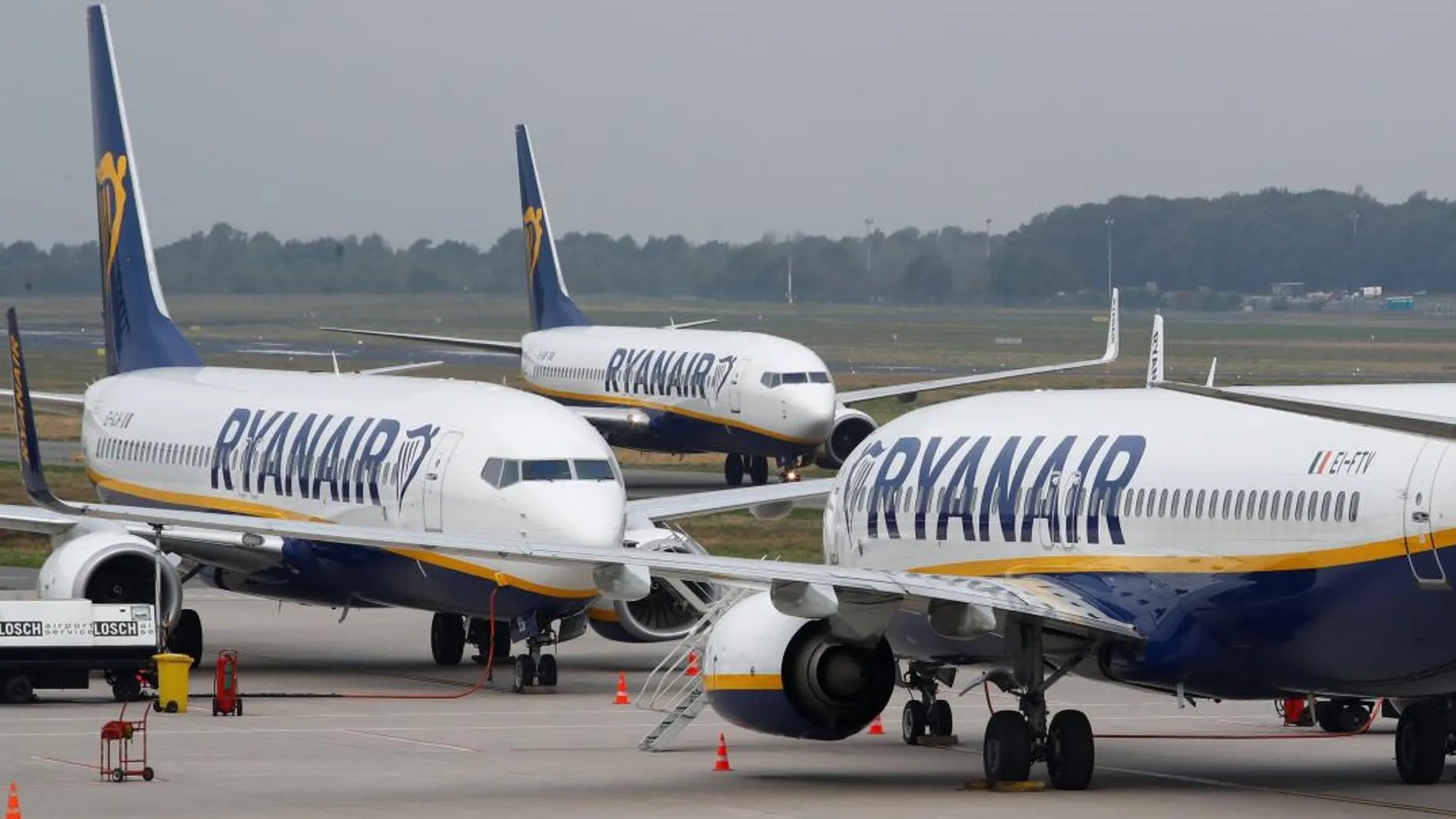 Ryanair reduce de 190 a 150 los vuelos que cancelará el viernes por la huelga