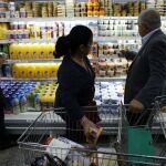 El Banco de España constata una desaceleración del consumo