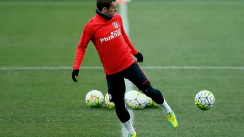 Griezmann, en el entrenamiento del Atlético en la tarde de ayer