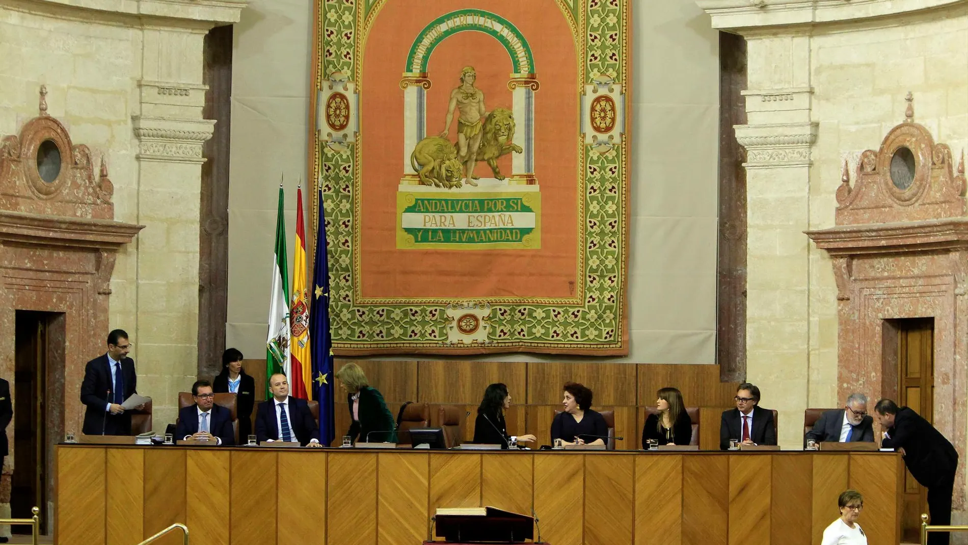 Mesa del Parlamento andaluz / Foto: Manuel Olmedo