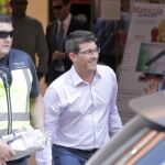 El ex presidente de la Diputación de Valencia, Jorge Rodríguez, salió detenido de la Diputación de Valencia