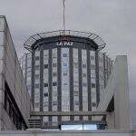 Vladimir V. ha cogido a la menor y se ha lanzado desde una ventana, a una altura de unos cuatro piso