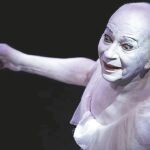 El británico Lindsay Kemp, fallecido ayer a los 80 años, durante un espectáculo en Zamora en el año 2016