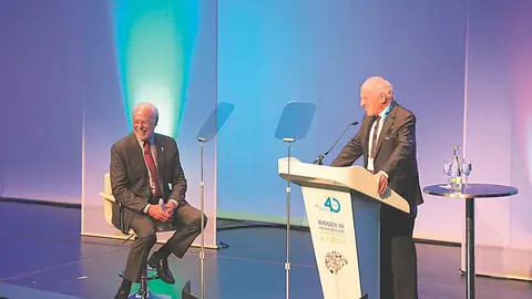 Phillip Sharp y Charles Weissmann, durante la reunión en Lucerna esta semana