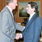 El Rey Don Juan Carlos, durante la audiencia que mantuvo con José María Aznar en el año 2000