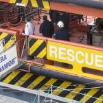 El buque Clara Campoamor ayudó de forma decisiva en las tareas de rescate de los dos cuerpos de los pescadores