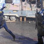 La Policía gala lanza gases lacrimógenos contra los refugiados