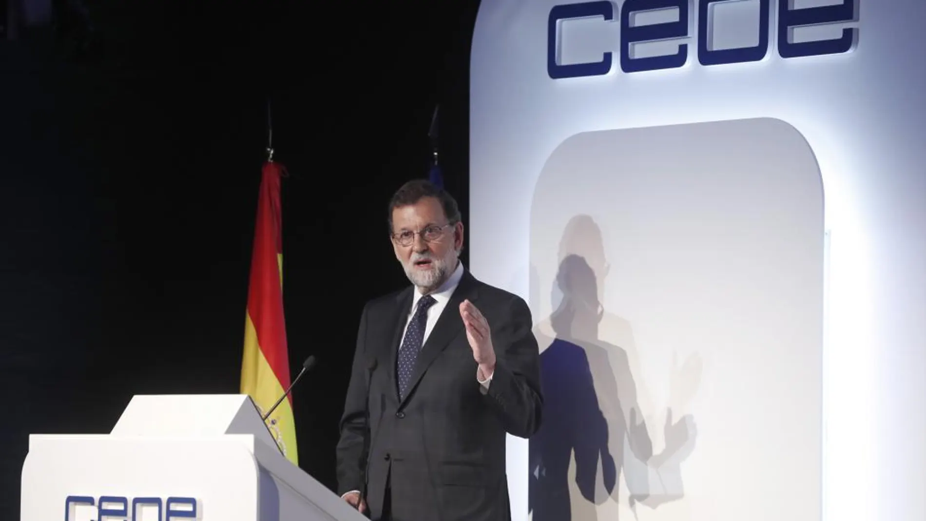 El presidente del Gobierno, Mariano Rajoy, durante su intervención en la clausura de la Asamblea General de la Confederación Española de Organizaciones Empresariales, CEOE