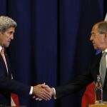 John Kerry y su homólogo ruso, Sergei Lavrov, mantienen continuo contacto telefónico sobre la sitación en Siria