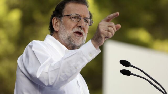 El jefe del Ejecutivo en funciones, Mariano Rajoy,durante su intervención en el acto del Día del Afiliado del PP de Aragón