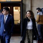Los representantes procesales del PP-A en el juicio de los ERE, Luis García Navarro y Lourdes Fuster / Foto: Manuel Olmedo