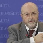 José Caballos ha sido parlamentario andaluz durante 33 años y ahora es senador del PSOE