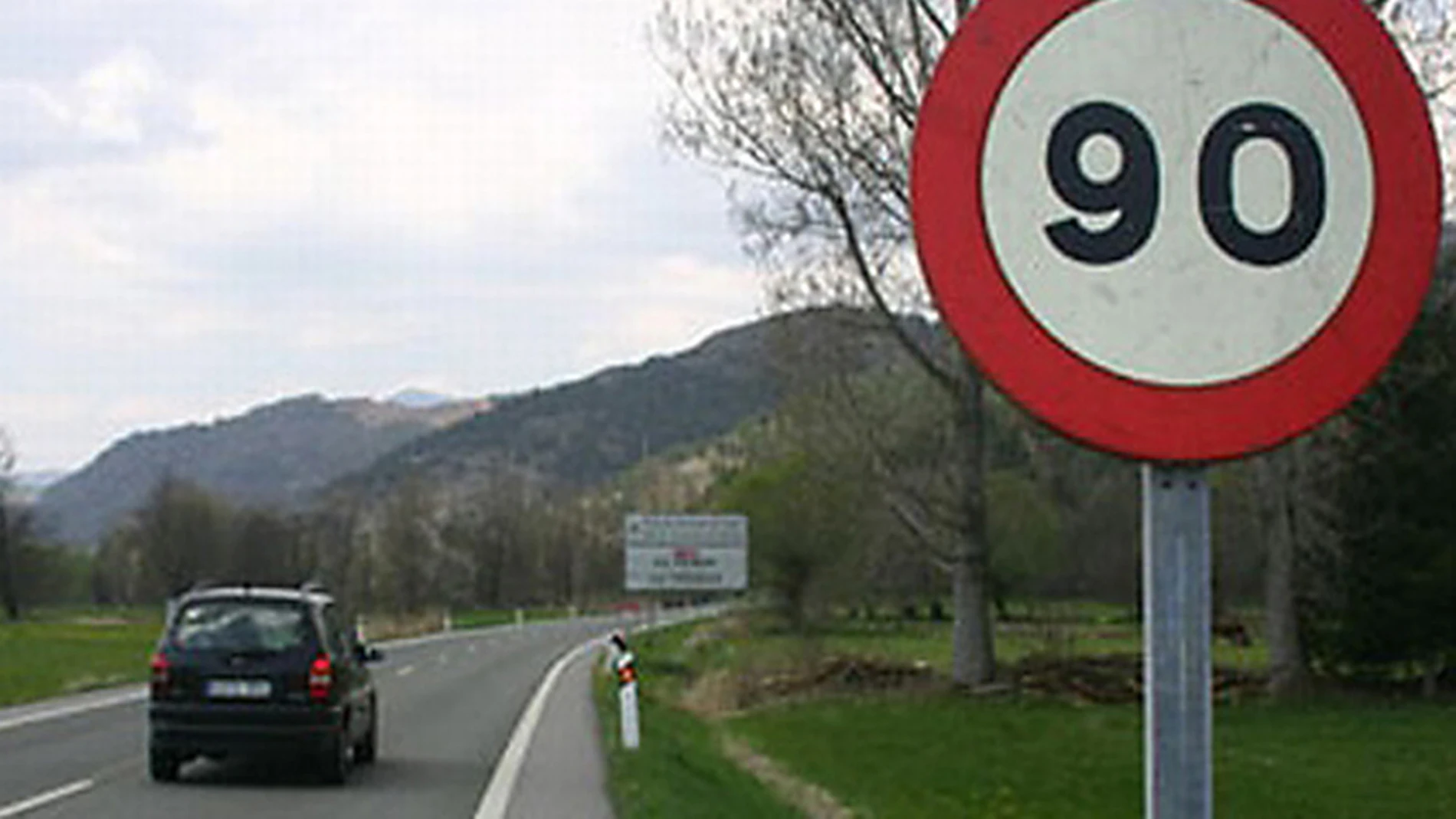 Interior estudia bajar a 90 km/h el límite en carrera convencionales a partir de enero