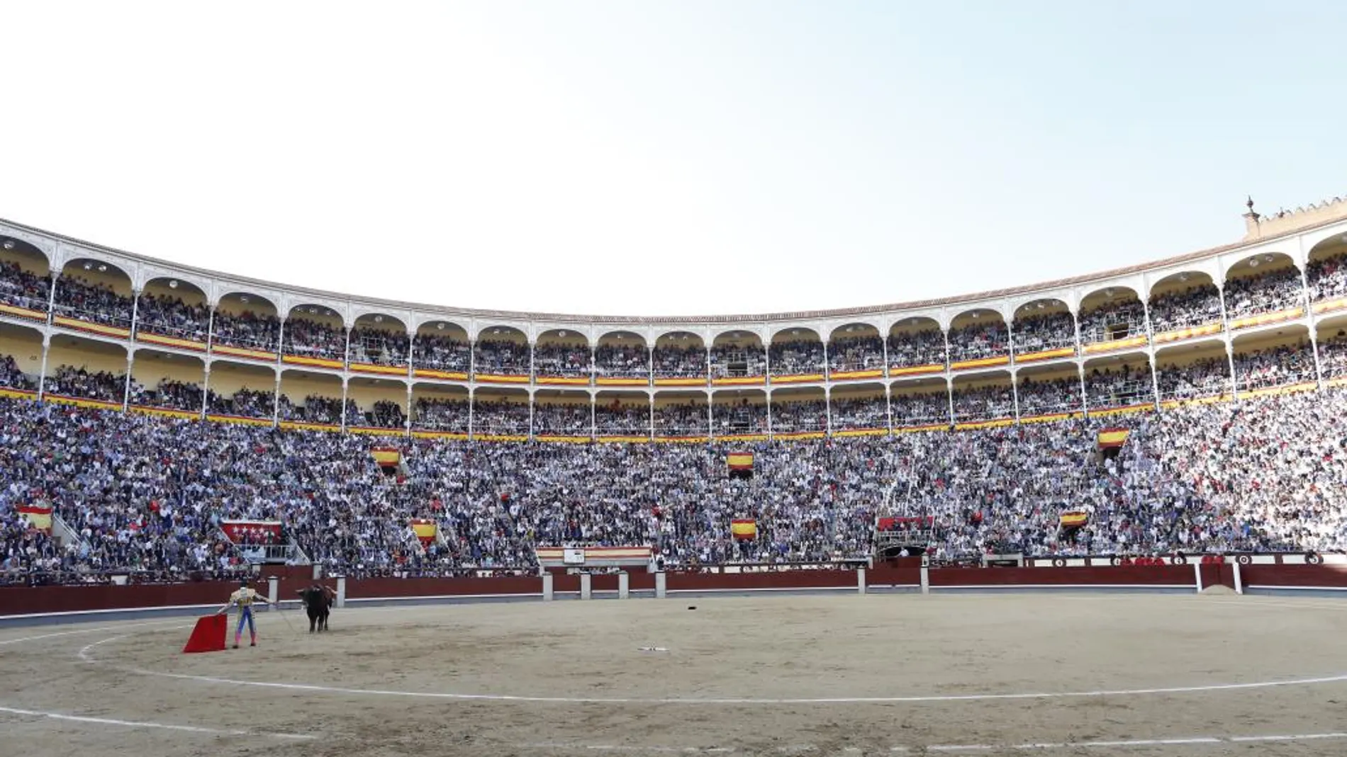 Plaza de toros de Las Ventas durante una corrida durante la pasada Feria de San Isidro.