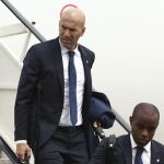 Zinedine Zidane a su llegada a Cardiff