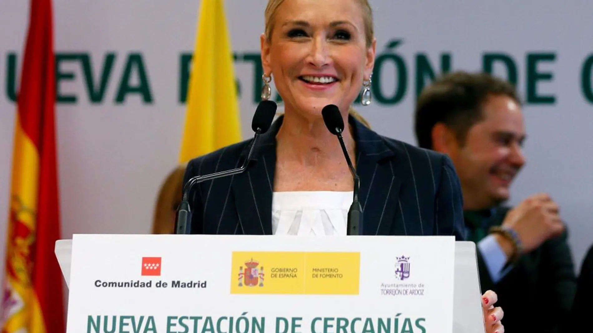 La Presidenta de la Comunidad de Madird, Cristina Cifuentes durante la inauguración de la nueva estación de cercanias, Soto del Henares, en Torrejon de Ardoz.