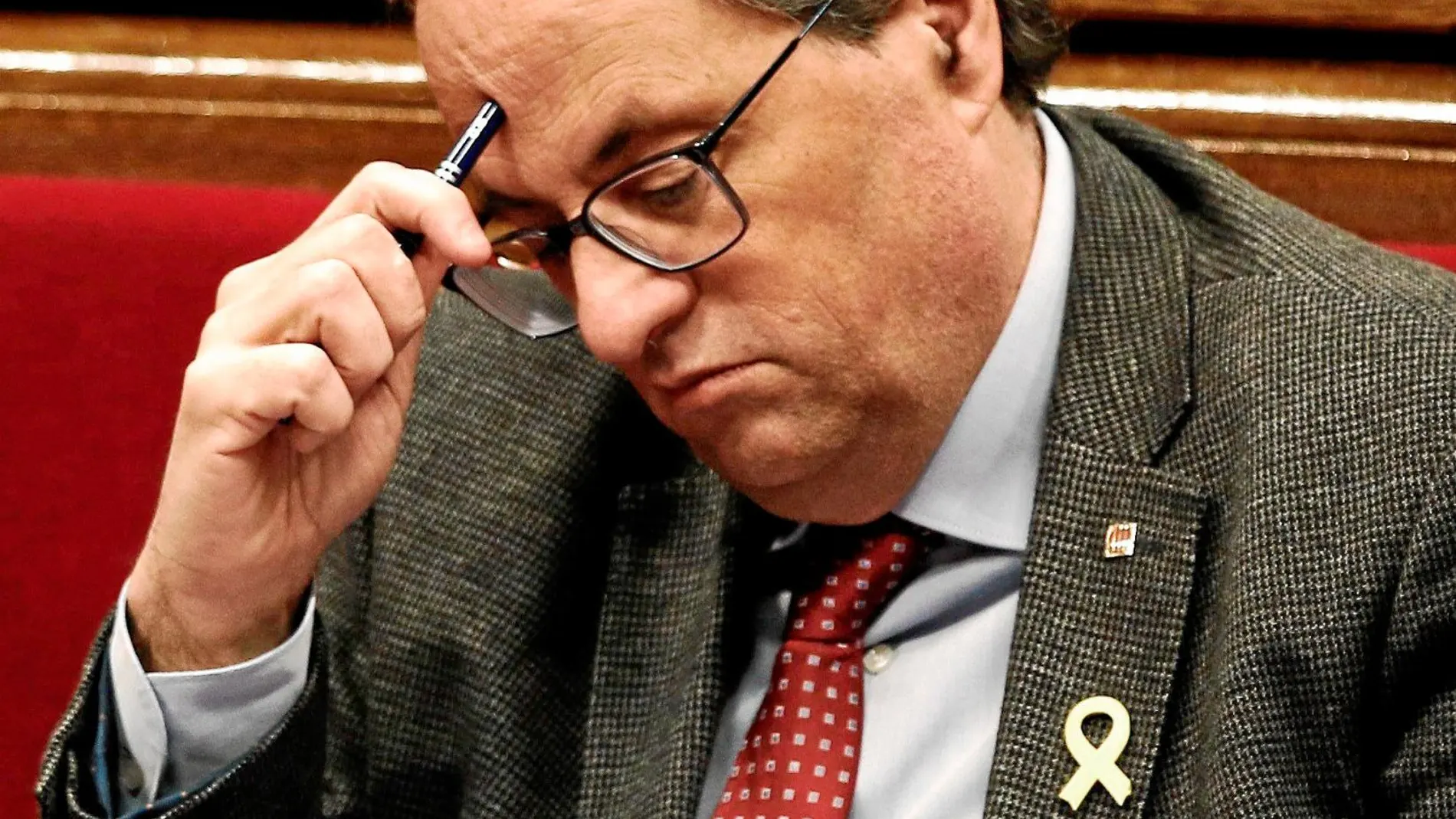 El presidente de la Generalitat, Quim Torra, ayer, durante la segunda jornada del Pleno en el Parlament / Efe
