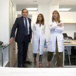 El consejero de Sanidad, Antonio María Sáez, visita las nuevas instalaciones del centro de salud de Esguevillas de Esgueva