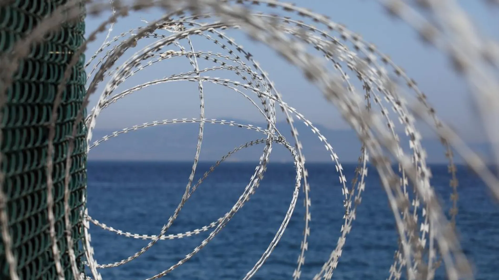Imagen de la valla que separa Ceuta de Marruecos. REUTERS/Juan Medina