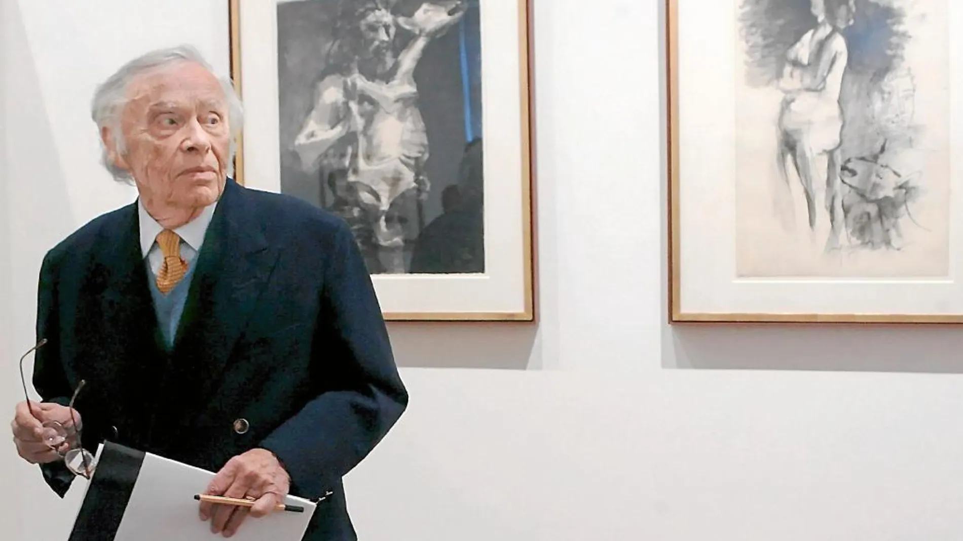 Heinz Berggruen con algunos de los numerosos originales de Pablo Picasso que formaron su extraordinaria colección de arte