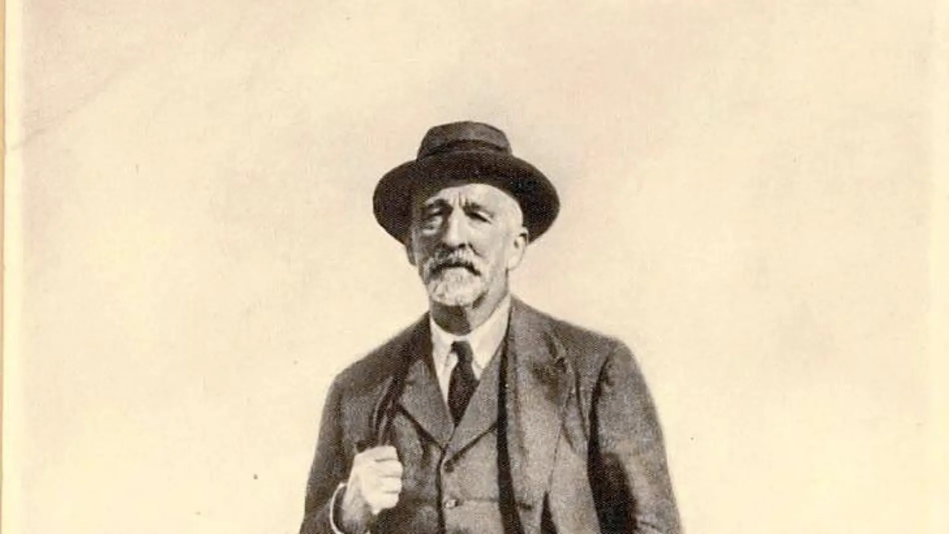 Imagen de Manuel B. Cossío realizada por Padrós en torno al año 1920