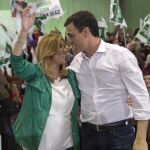 La presidenta de la Junta de Andalucía, Susana Díaz, y el secretario general del PSOE, Pedro Sánchez