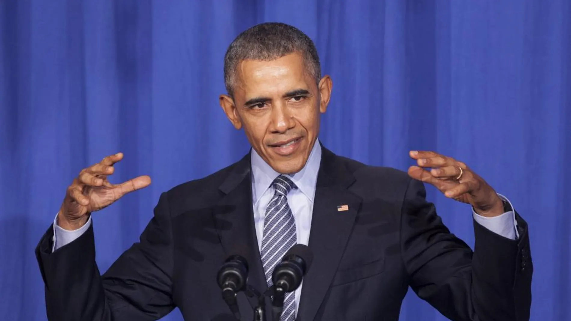 El presidente de los Estados Unidos Barack Obama pronuncia un discurso durante la cena de Organizing for Action el lunes