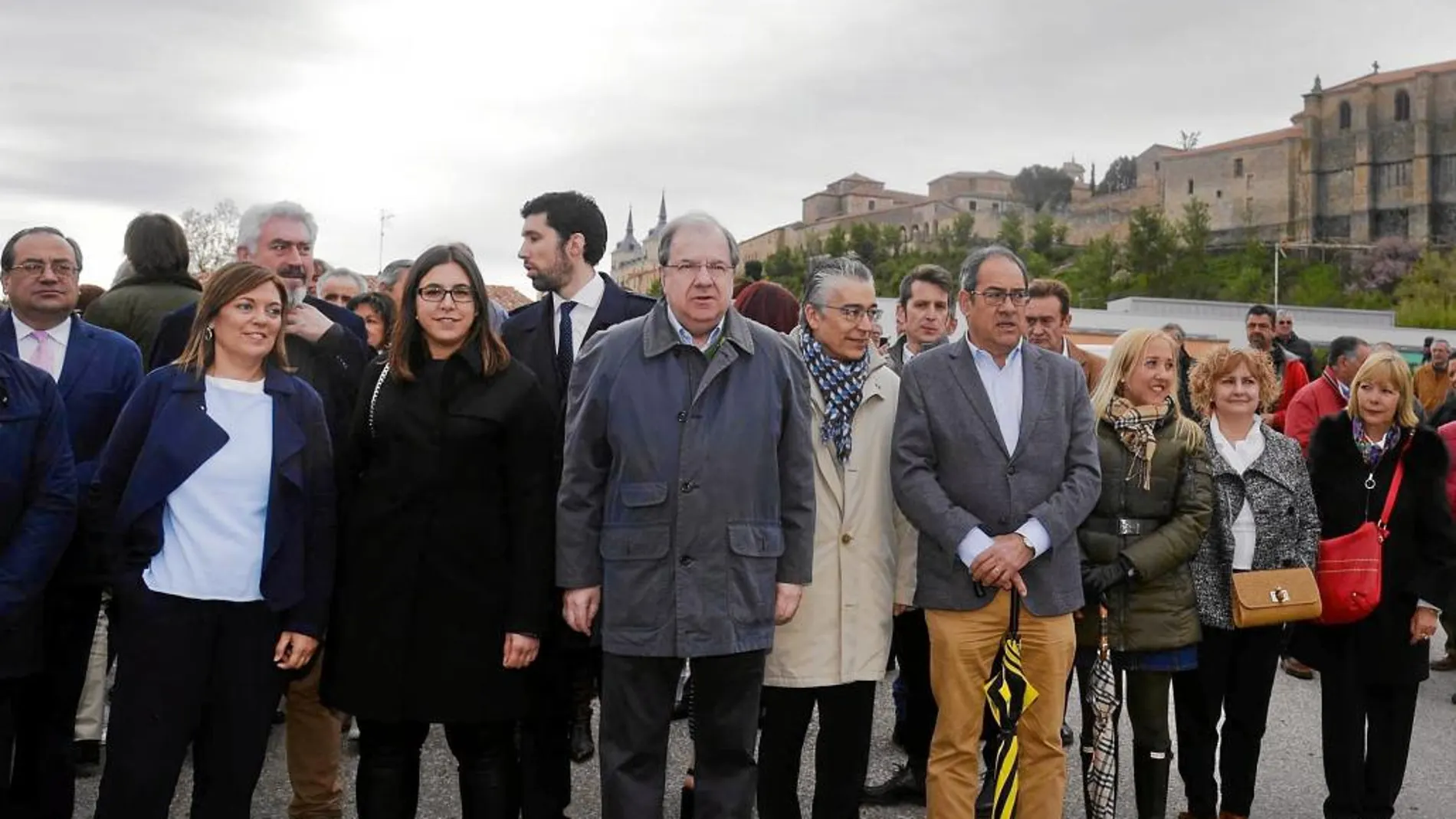 Herrera, Milagros Marcos y Celia Izquierdo, inauguran la Feria de Maquinaria Agrícola de Lerma