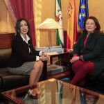 Marta Bosquet y Carmen Crespo, en la ronda de consultas