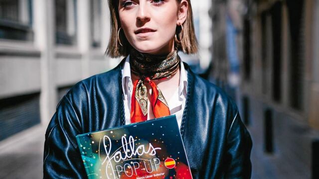Blanca Llácer Ballester, la ilustradora de 19 años presenta su primer libro