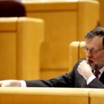 Rajoy descarta el plan del PNV para los presos si ETA no se disuelve