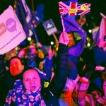 Partidarios de la salida de Reino Unido de la UE se manifestaron ayer antes de la votación frente al Parlamento de Westminster / Foto: Reuters