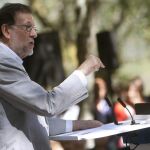 Mariano Rajoy durante su intervención hoy en la apertura del curso político, en la Carballeira de San Xusto