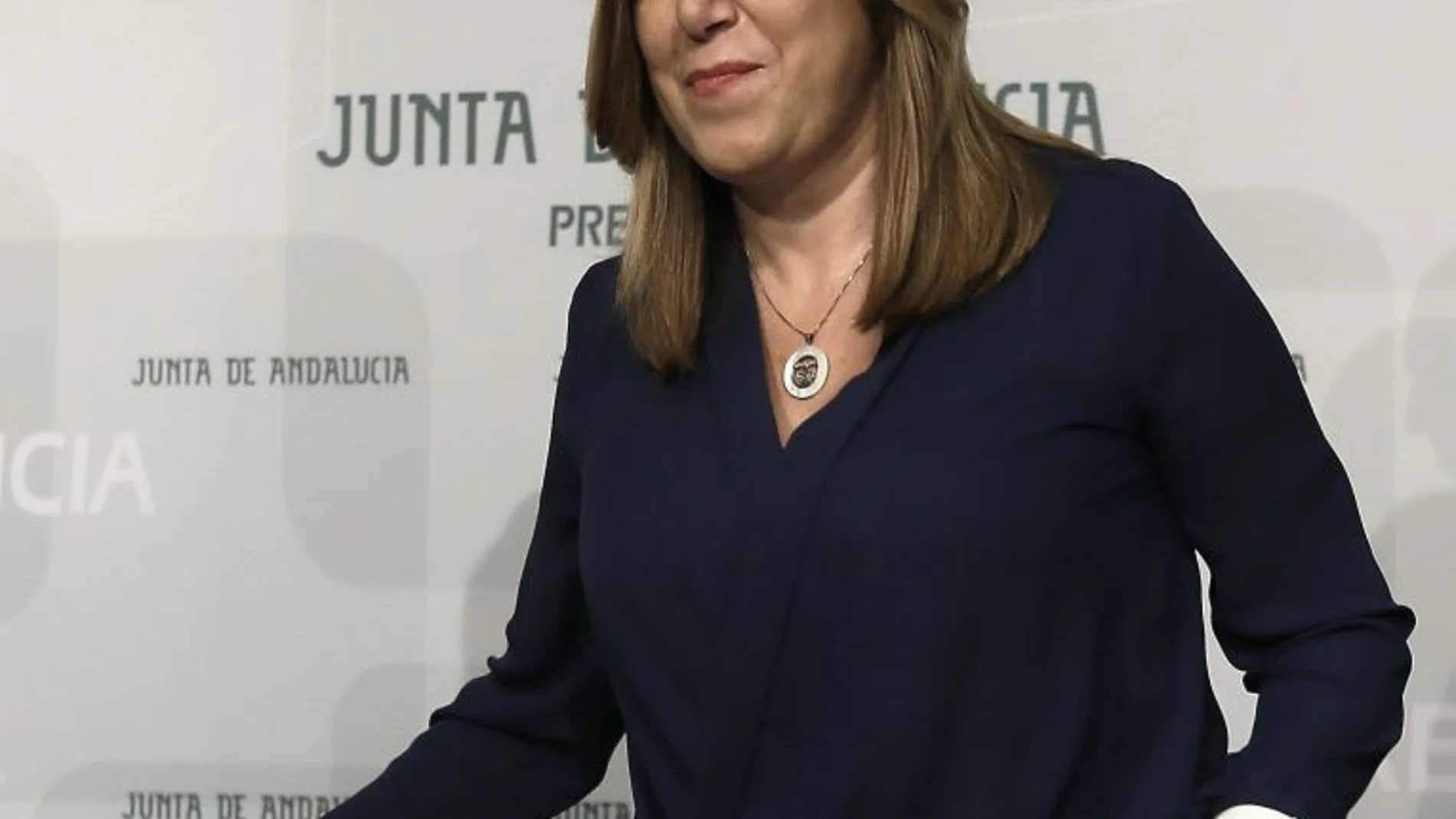 La presidenta andaluza, Susana Díaz, momentos antes de la firma en Sevilla del acuerdo con empresarios y sindicatos el pasado día 10