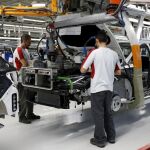 La tasa interanual registrada en octubre, con la que los precios industriales encadenan 16 meses de descensos
