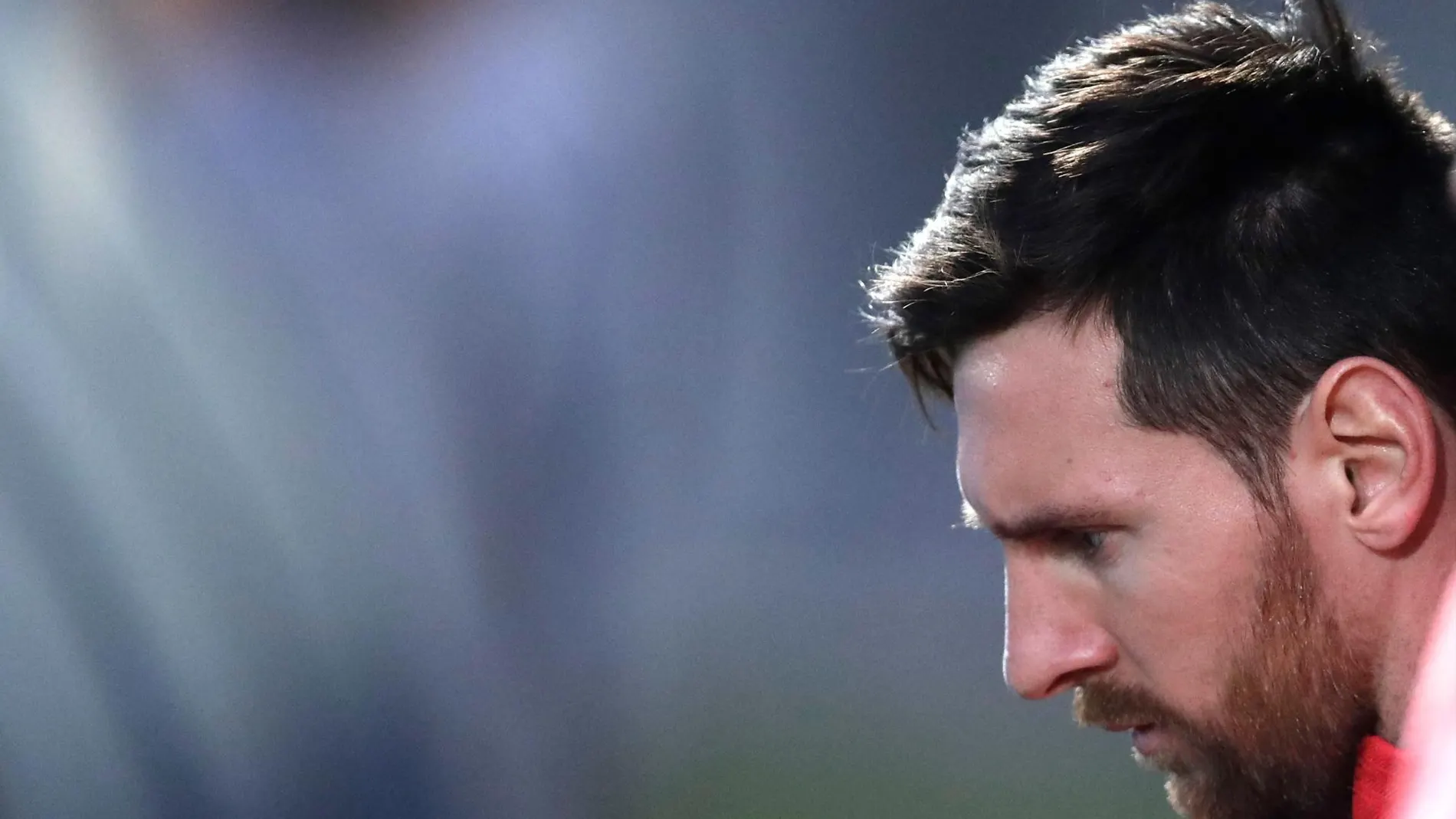 Messi, en el entrenamiento de ayer en la Ciudad Deportiva Joan Gamper / Efe