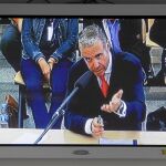El ex concejal de Hacienda de Pozuelo Roberto Fernández, ayer, en un momento de su declaración en el juicio del «caso Gürtel»