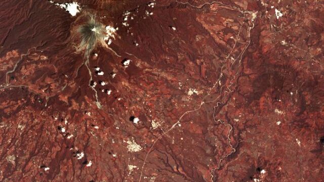 El volcán mexicano de Colima, visto desde el espacio