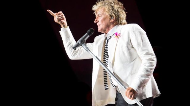 El músico británico Rod Stewart