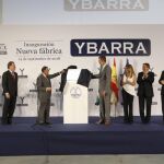 Felipe VI inaugura la nueva factoría de Ybarra en Dos Hermanas