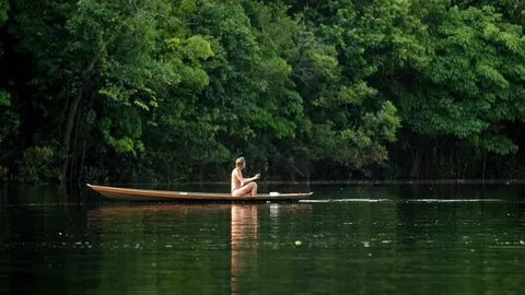 El río Negro, en el corazón de la Amazonía / Efe