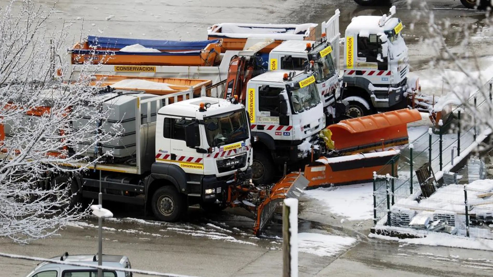 Protección Civil y Emergencias alertan por nevadas y temporal marítimo en Galicia