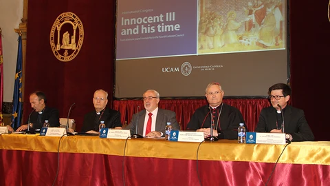 Cardenal Peter Erdö: «Hay una Iglesia abierta que ha ido madurando decisiones»