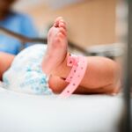 Cómo afrontar los desafíos que presenta un parto prematuro en la lactancia materna