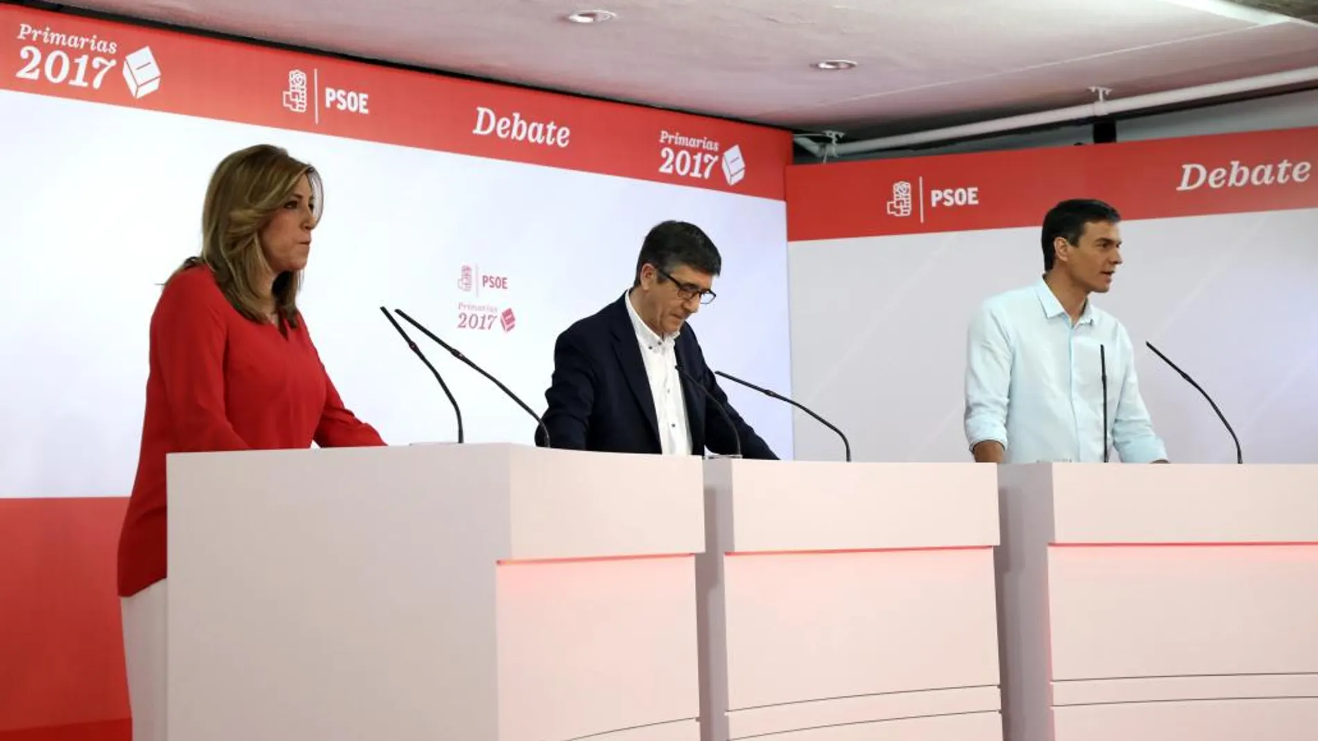 Candidatos a la Secretaría General del PSOE, Susana Díaz (i), Patxi López (c) y Pedro Sánchez (d).